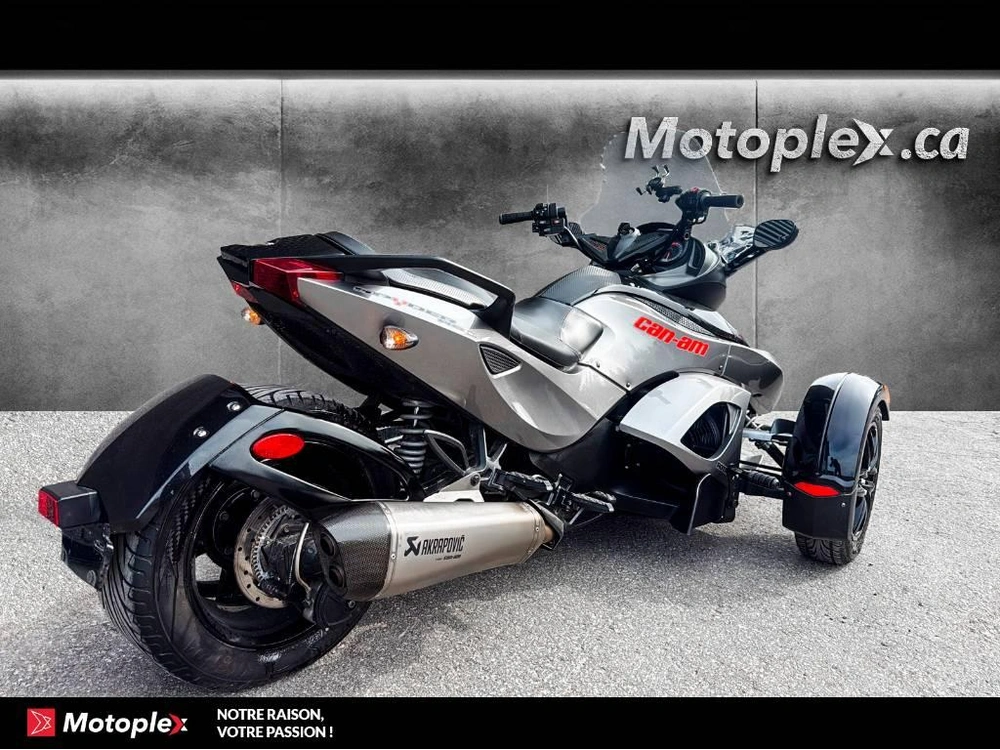 Can-am Spyder Rss Se5 Akrapovic 2011 alt