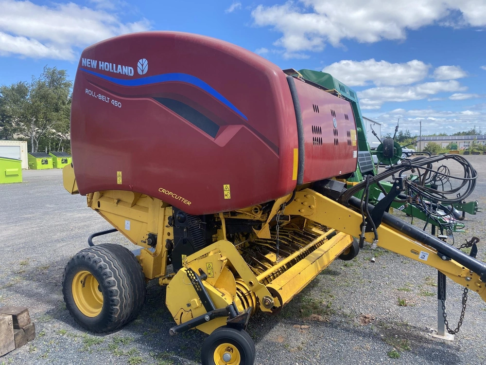 New Holland Rollbelt 450 2022 alt