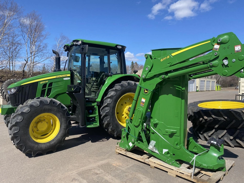 John Deere 6120m 2024 alt