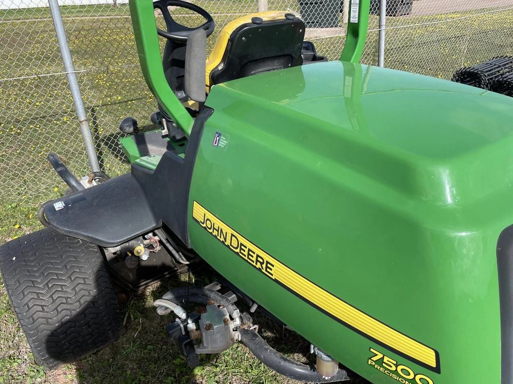 2009 John Deere 7500 alt