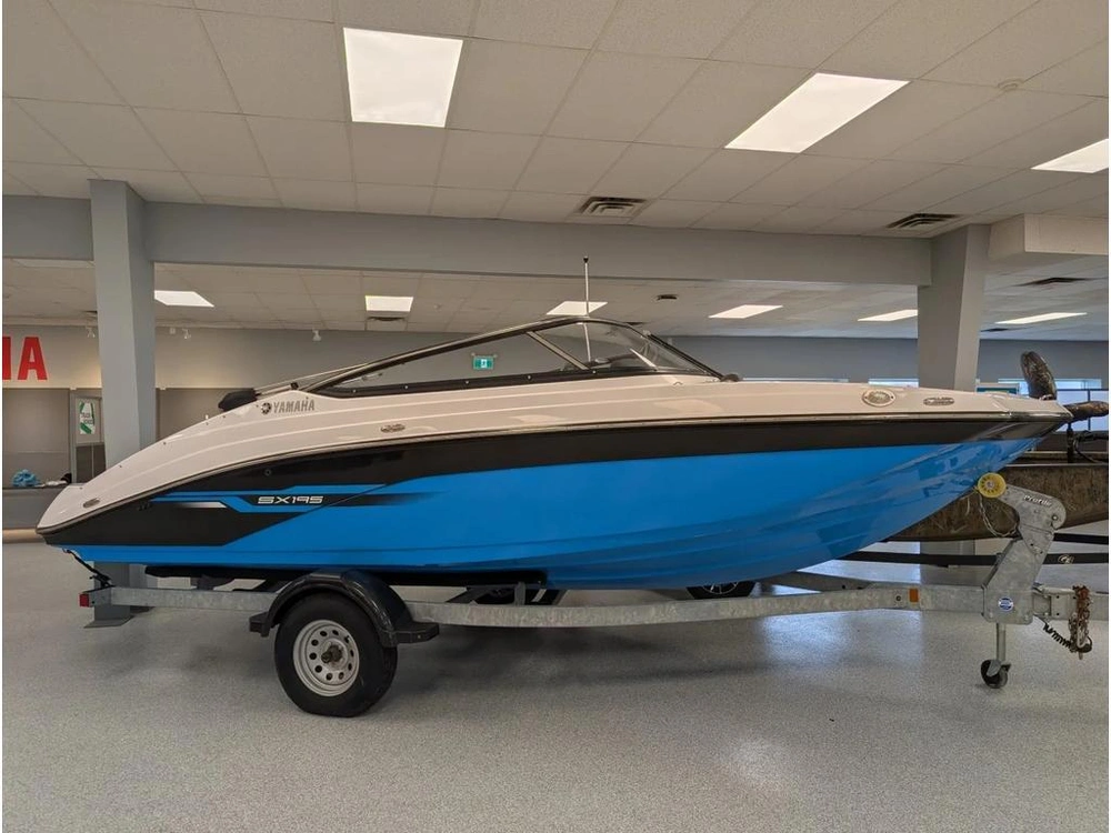 2021 Yamaha Sx195 Only 89 Hours! 250 Horsepower! 50 Mph + Super Clean! ! $56995 Plus Hst & Licensing. Finance For $124 Weekly With No Downpayment! Trades Welcome. alt