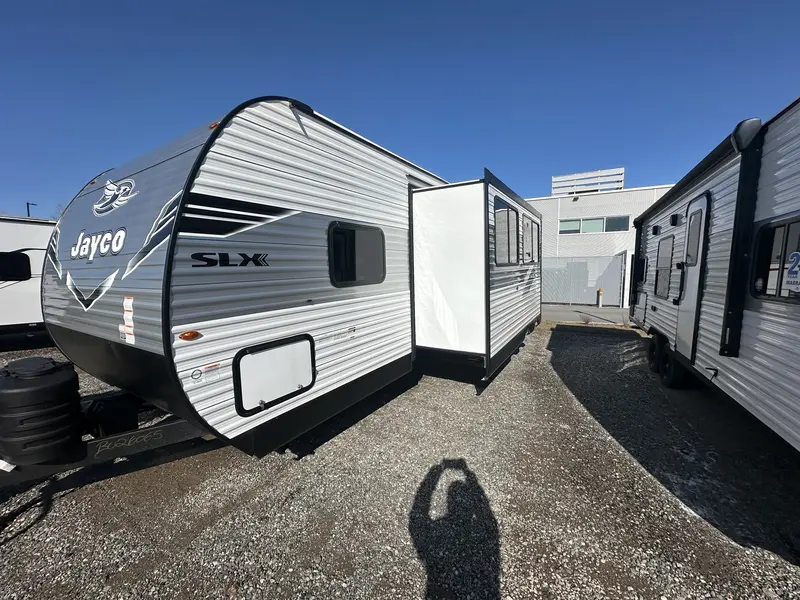 2026 Jayco JAY FLIGHT SLX 261BHS thumbnail 2