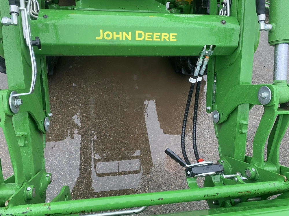 John Deere 6110m 2024 alt