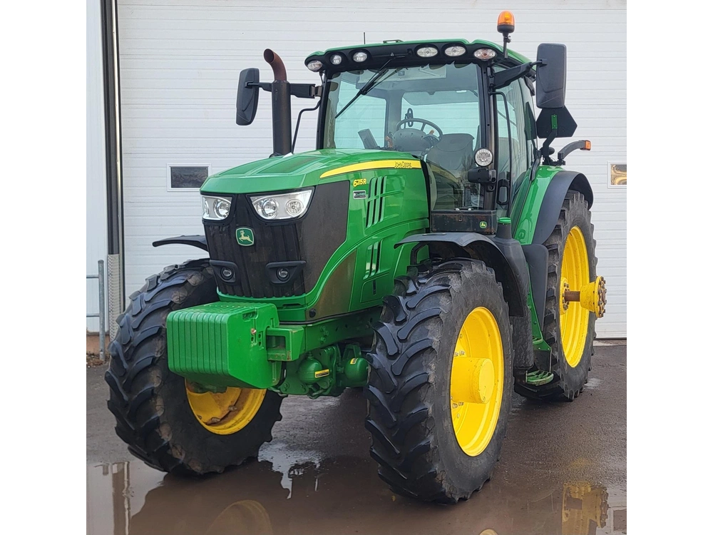 John Deere 6215r 2021 alt