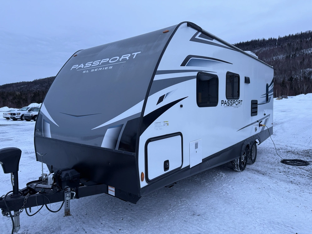 Passport 219bh 2022 alt