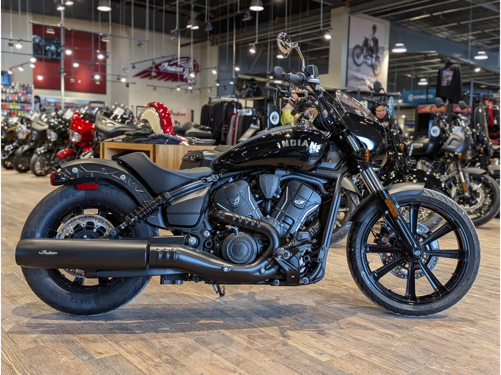 Indian Motorcycle ベスト　チマヨベスト　ネイティブ　ブラック New 2026 Indian Motorcycle Sport Scout Sixty // Black Metallic in
