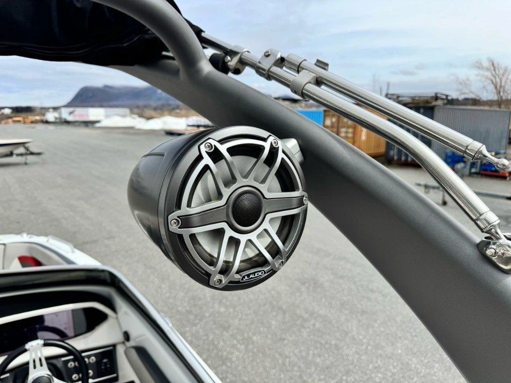 2020 Four Winns Hd220 Surf alt