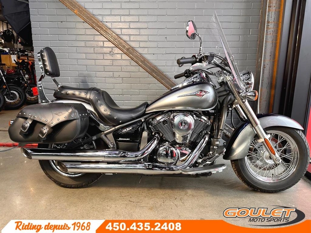 2025 Kawasaki Vulcan 900 Classic alt