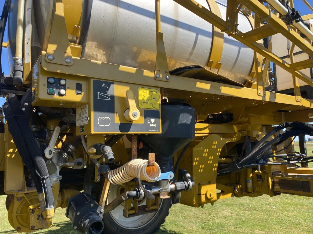 Rogator 1084 2009 alt