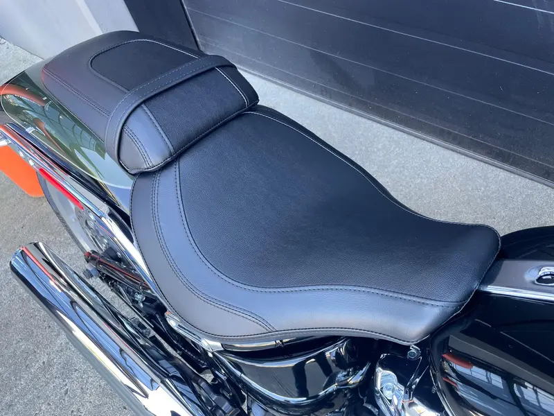 2026 Harley-Davidson FLFB - Fat Boy® thumbnail 18