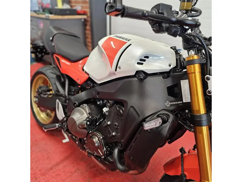 2026 Yamaha XSR 900 thumbnail 2