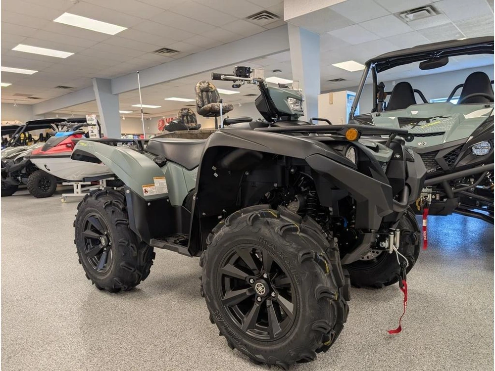 2026 Yamaha Grizzly Eps Xt-r Moss Grey/tactical Black - Finance For As Little As $146 Bi Weekly All In With No Downpayment. Add Snow Plow And Handle Bar Heater Kit For Only $16 Bi-weekly! alt
