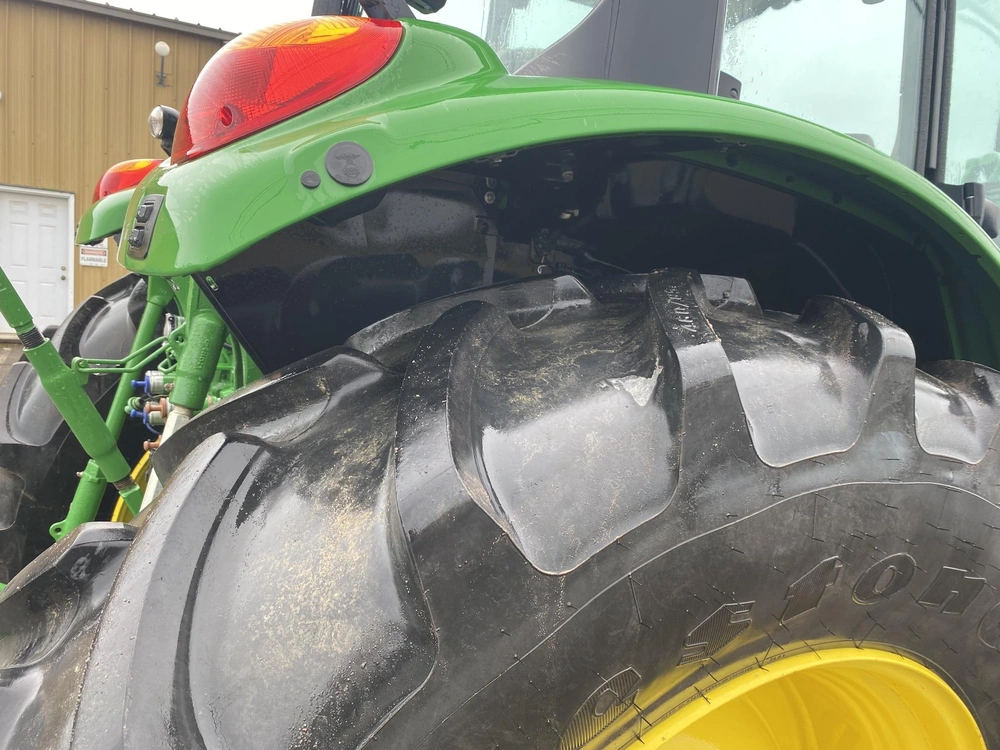 2024 John Deere 6120m alt