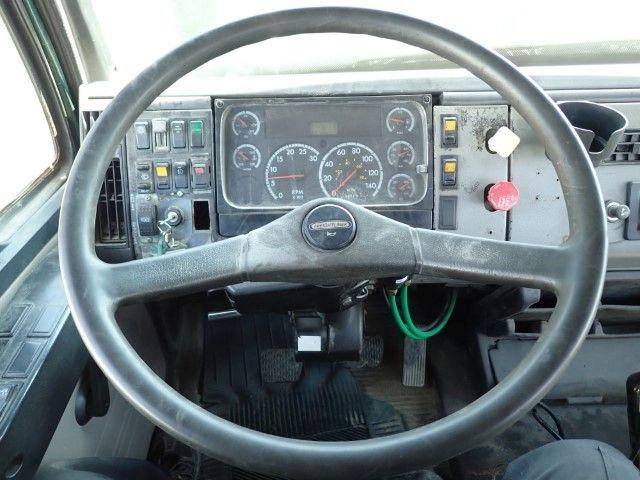 Freightliner Fl80 2003