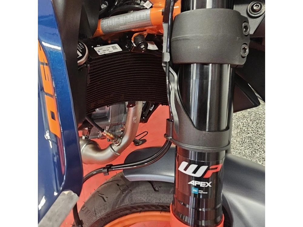 2025 Ktm Duke 390 alt
