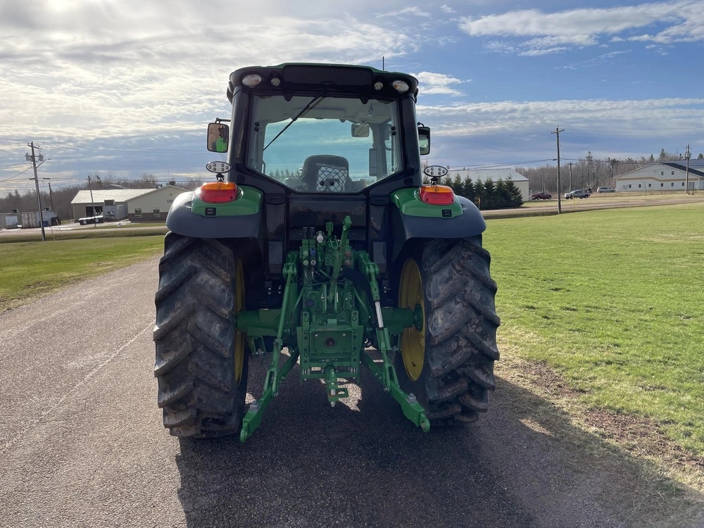 2024 John Deere 6120m alt