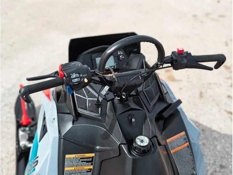Polaris 550 RMK EVO 144 // Stealth Gray w/ GB Trail Muffler & Electric Visor Plug 2024