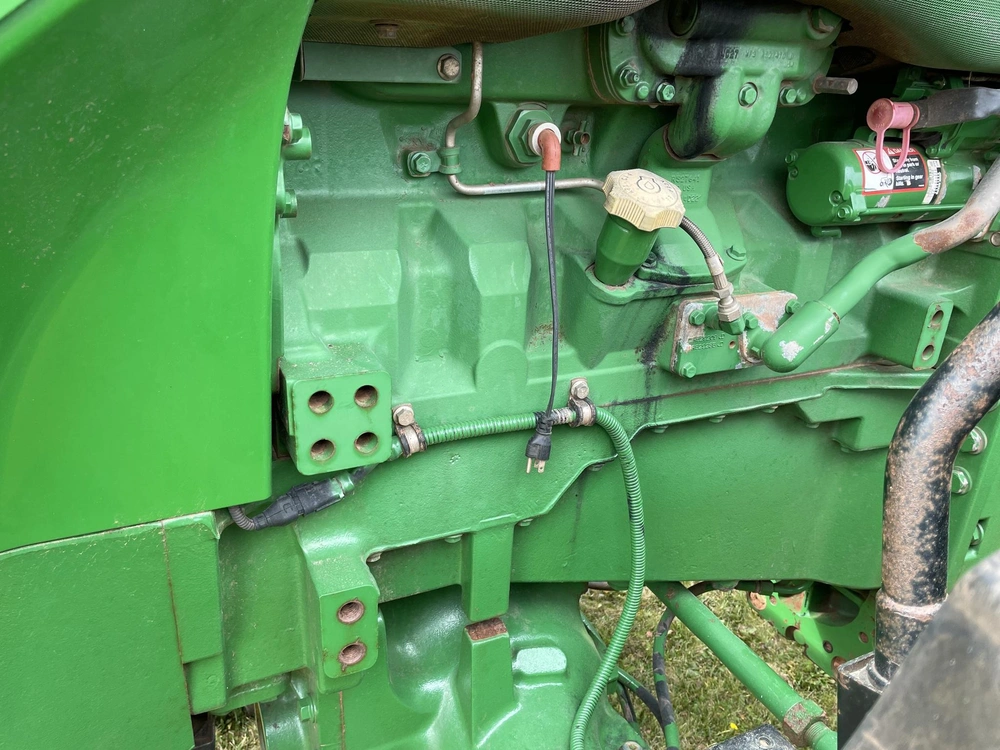 2014 John Deere 8295r alt