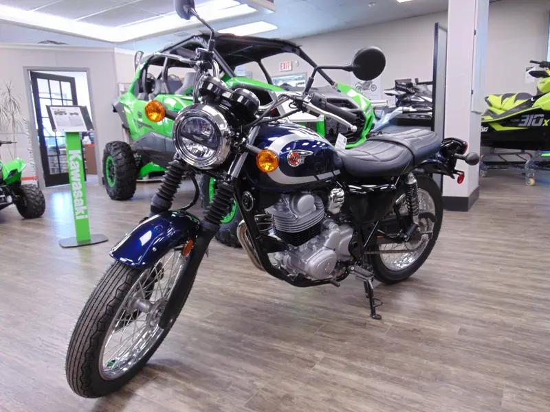 2025 Kawasaki W230 thumbnail 4