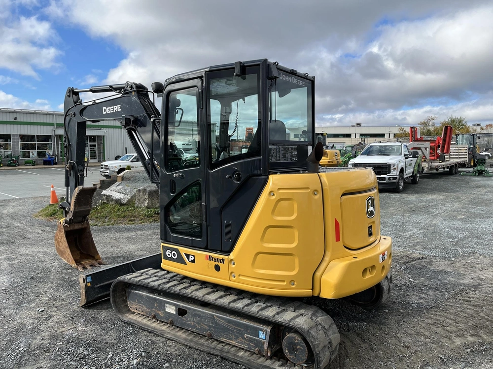 John Deere 60 P 2023 alt
