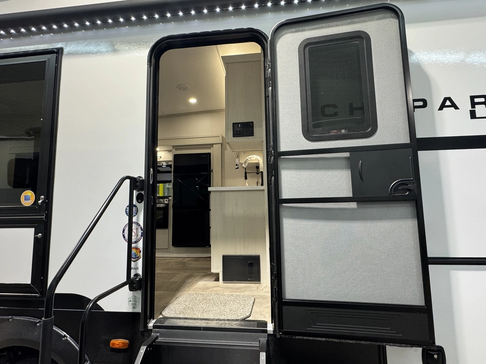 Coachmen Chaparral 27bar 2026 alt