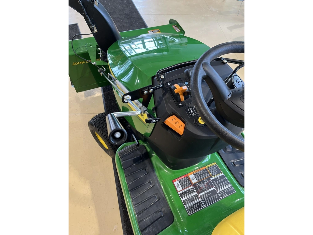 2025 John Deere S220 alt