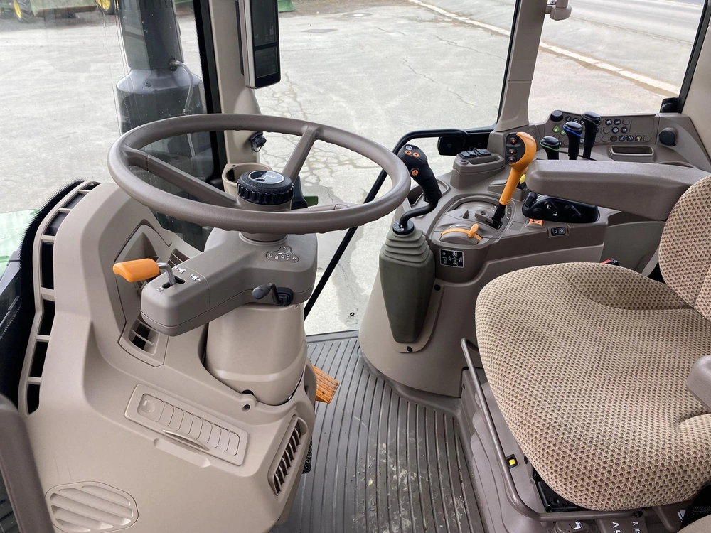 John Deere 6120m 2024 alt