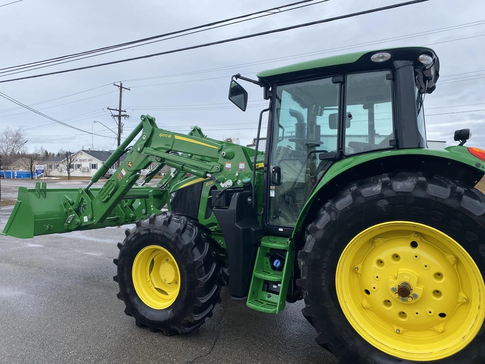 2024 John Deere 6120m alt