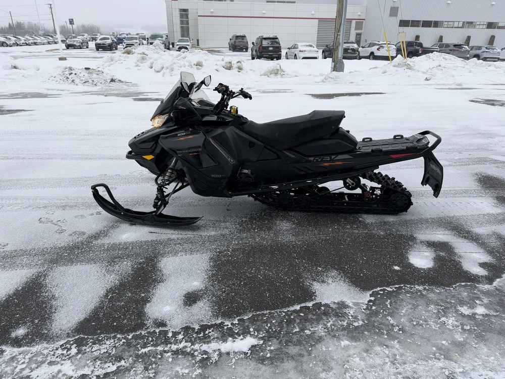 Ski-doo Renegade Adrenaline 900 Turbo 2020 alt