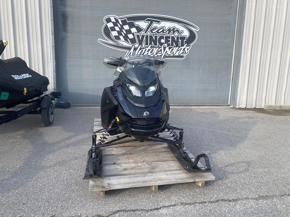 2025 Ski-doo Backcountry X 850 E-tec alt