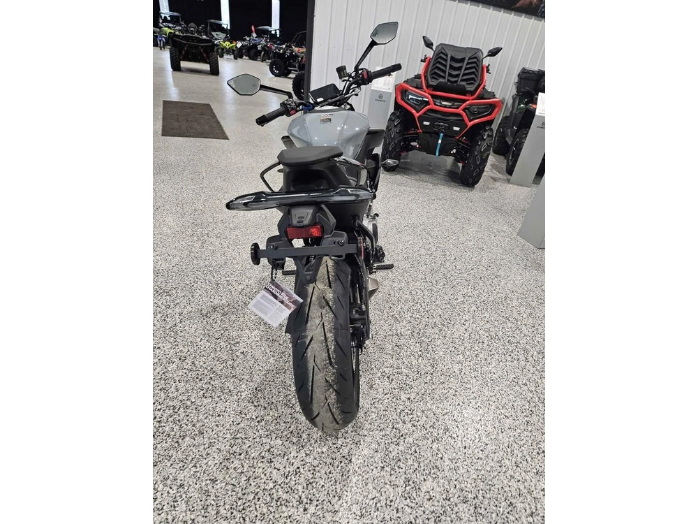 2026 Cfmoto 675nk alt