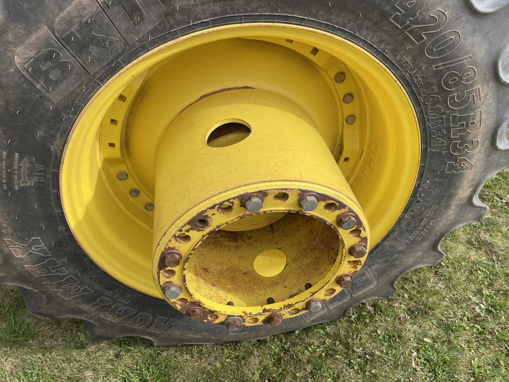 2014 John Deere 8295r alt