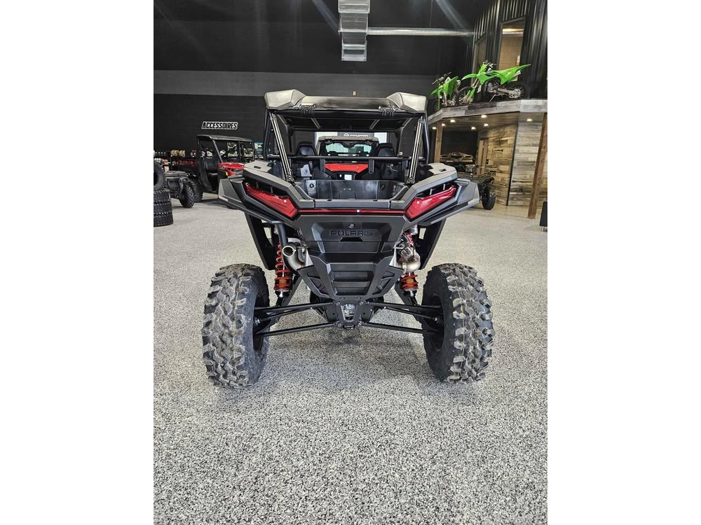 Polaris Rzr Xp 1000 Ultimate 2026 alt