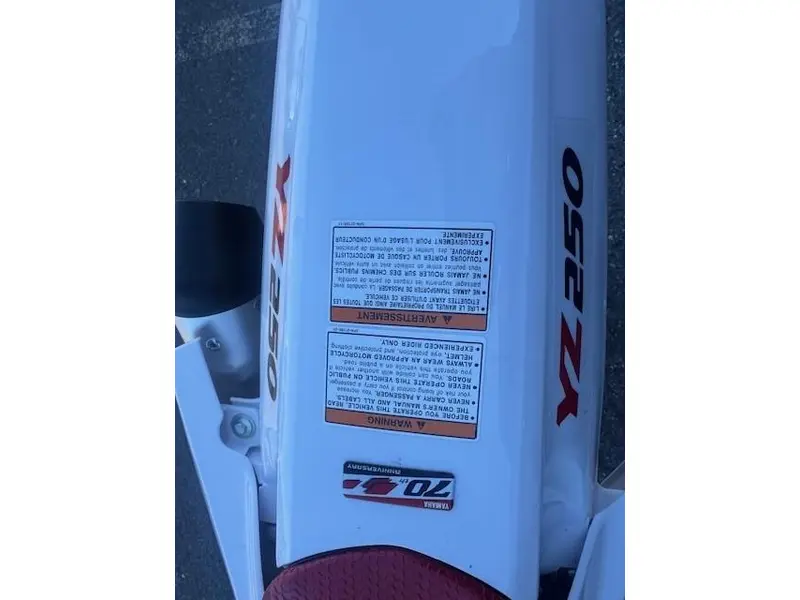 2026 Yamaha YZ250 70E ANNIVERSAIRE MOTEUR 2 TEMPS thumbnail 11