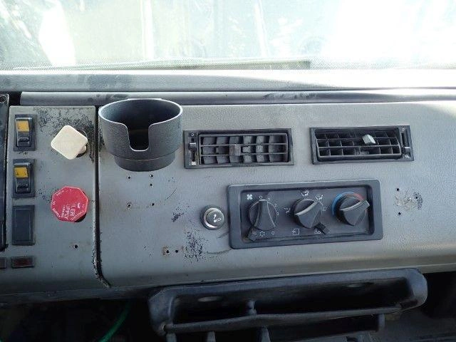 Freightliner Fl80 2003