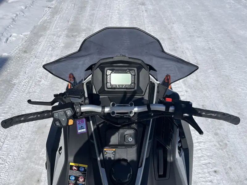 Polaris 850 SWITCHBACK XC 146 2023