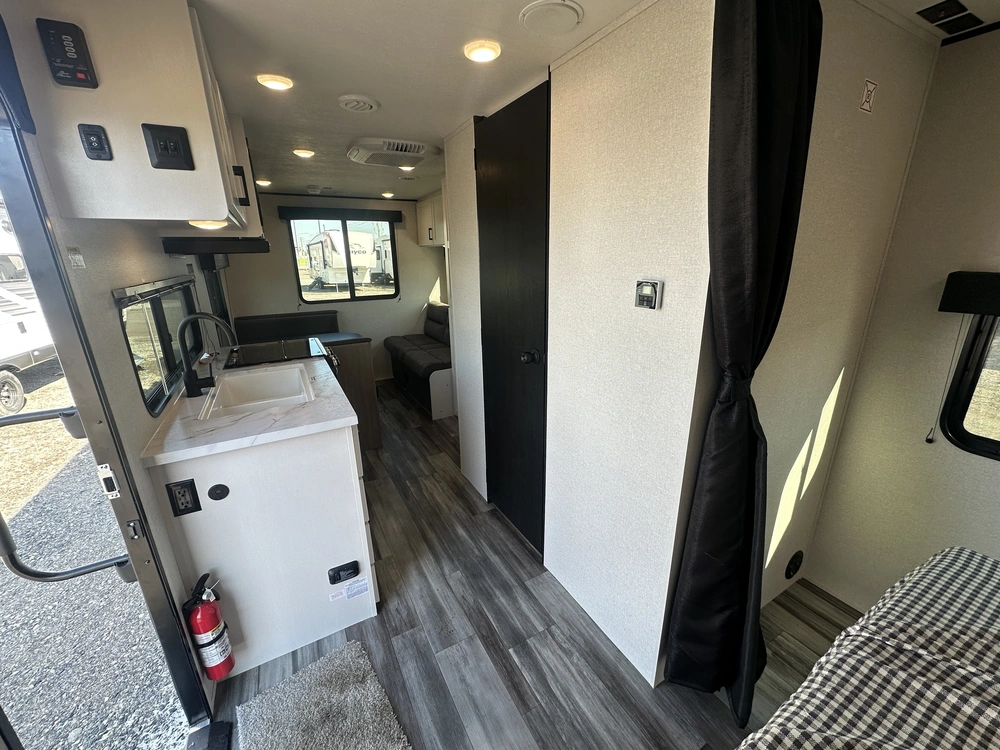 2026 Jayco Jay Flight Slx 210qb alt