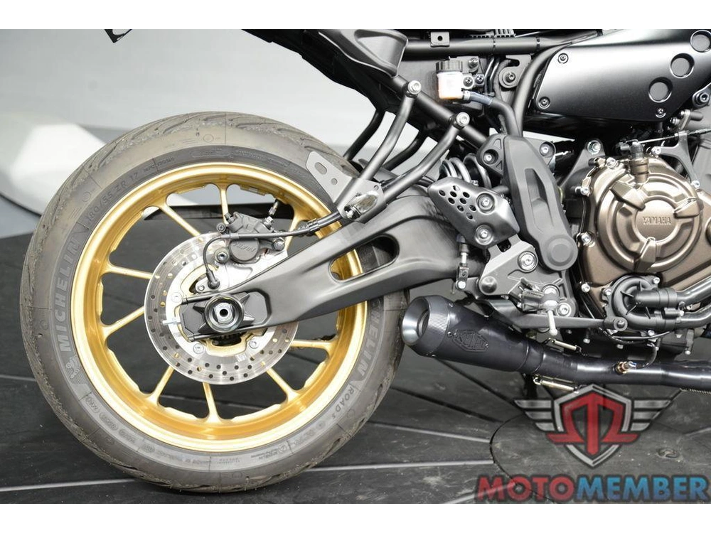 2025 Yamaha Xsr700 alt