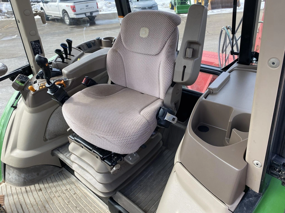 2020 John Deere 5125r alt