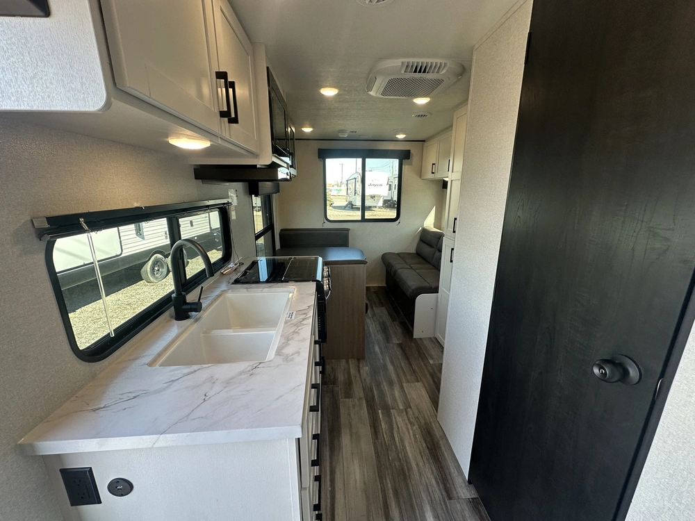 2026 Jayco Jay Flight Slx 210qb alt