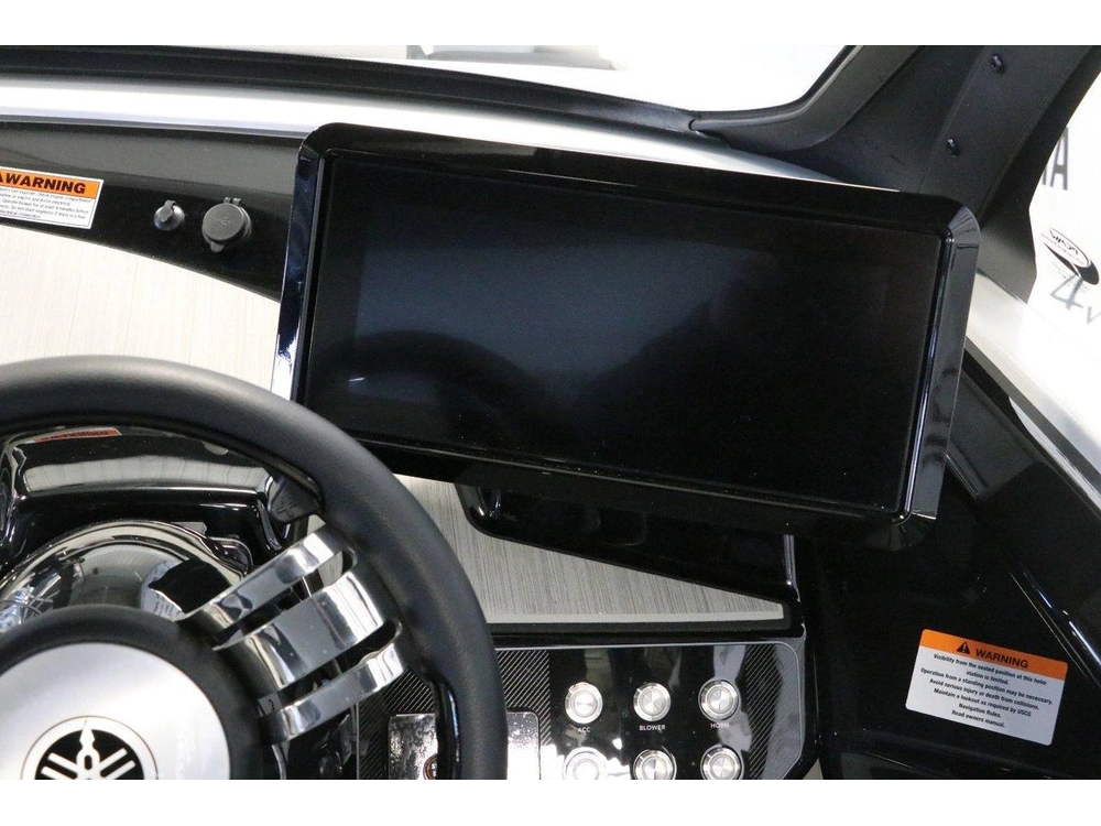 2026 Yamaha 222xd alt