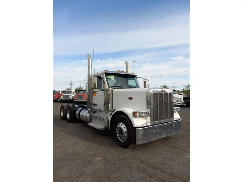 Peterbilt 589 2026