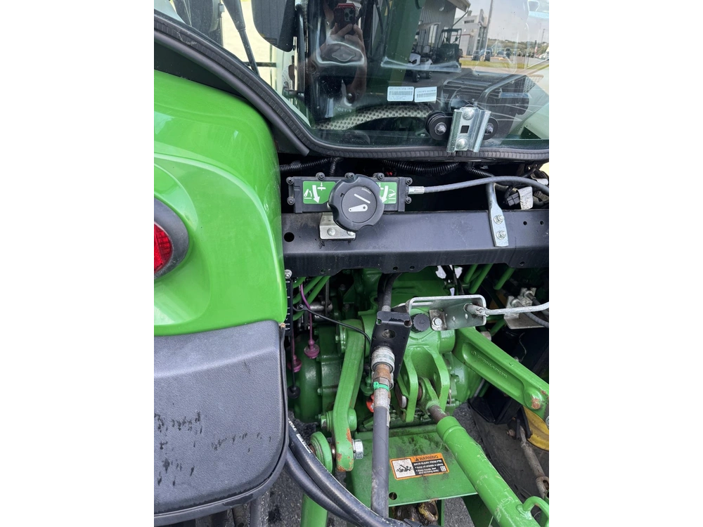 John Deere 4066r 2022 alt