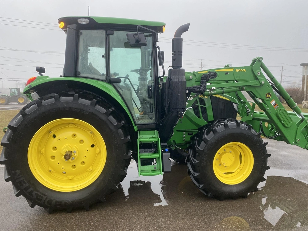 John Deere 6110m 2024 alt
