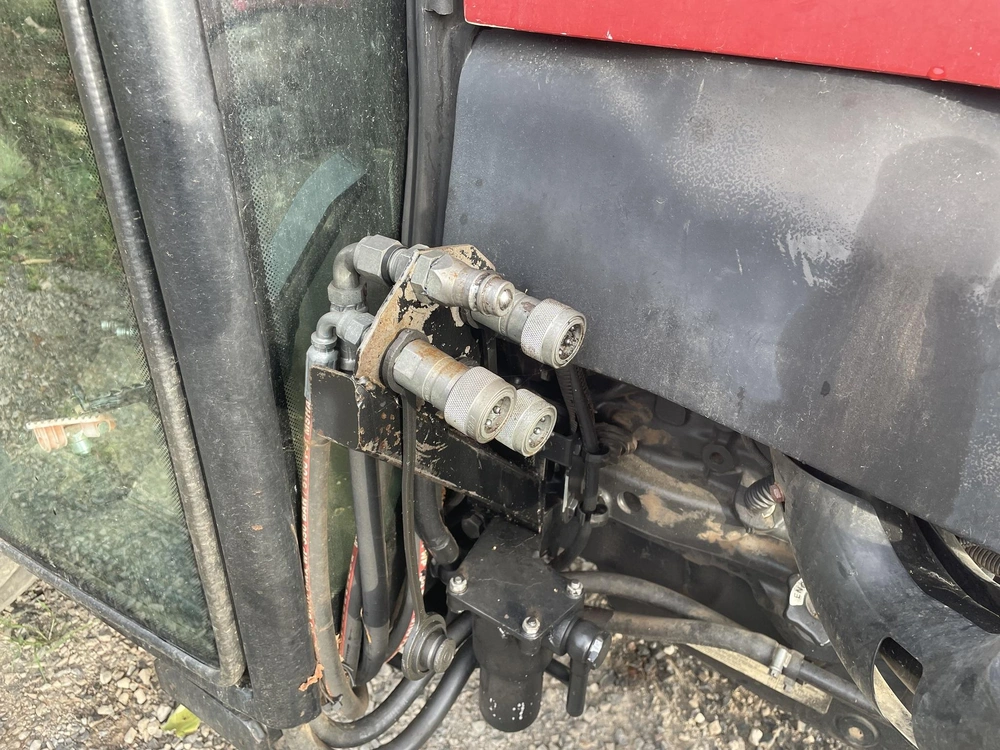 2013 Case Ih Farmall 105v alt