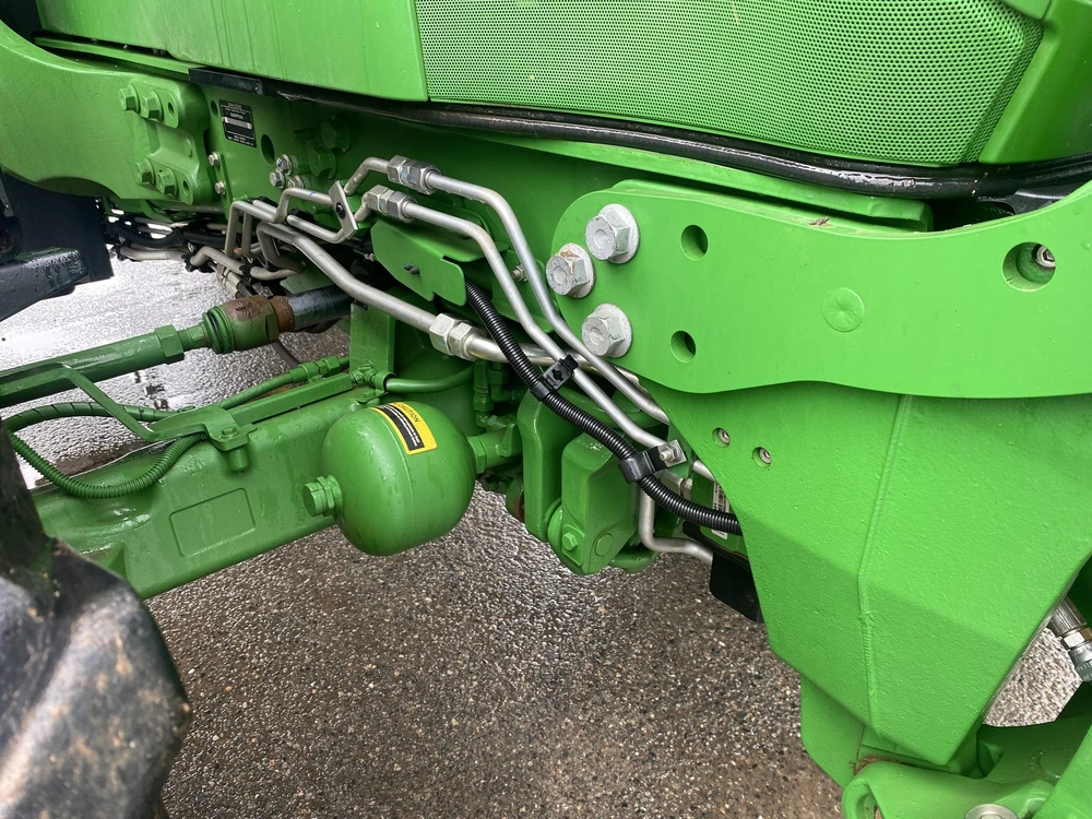 2024 John Deere 6r 185 alt