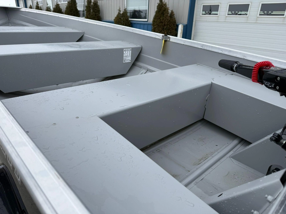 2026 Mirrocraft Utility V Series 4602 alt