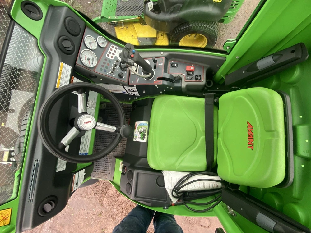 Avant M528 2023 alt