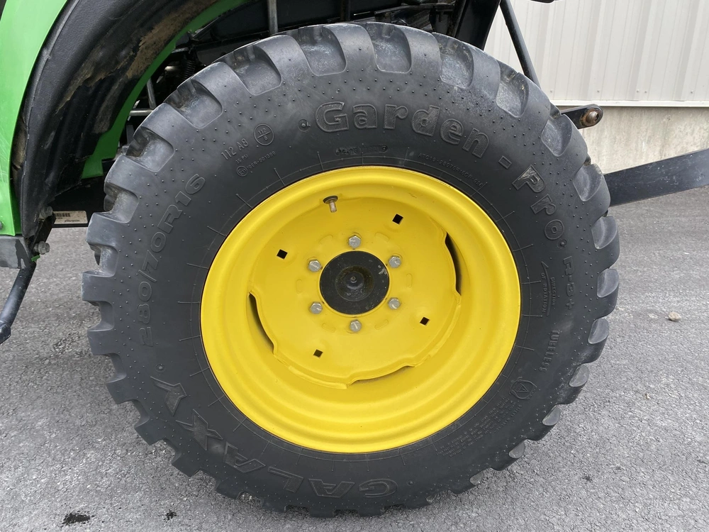 2021 John Deere 2025r alt