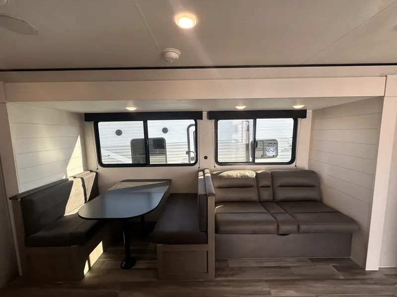 2026 Jayco JAY FLIGHT SLX 261BHS thumbnail 5